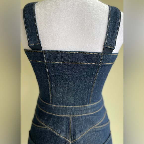 LEVI STRETCH FABRIC ZIP FRONT BODY CON - Picture 9 of 11